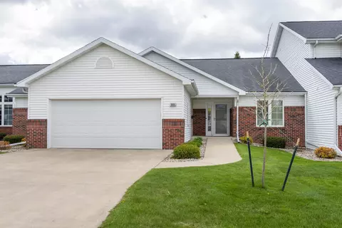1005 W Windtree Dr #60, Appleton, WI 54914