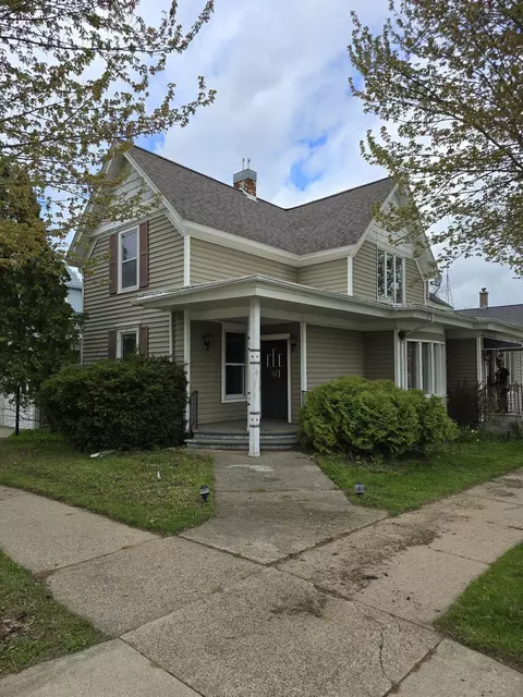 151 S Adams Ave, Berlin, WI 54923