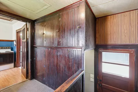 Entry Way - 125 E Coolidge Ave, Appleton, WI 54915 photo 2 of 2