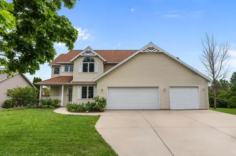 49 Aurora Ln, Fond Du Lac, WI 54935