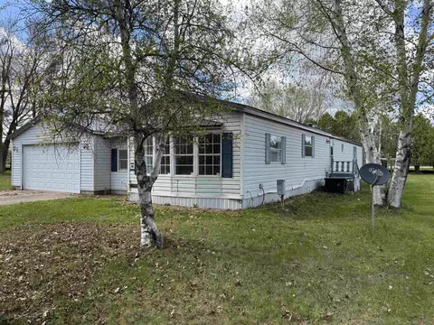 w5116 Herms Lane, Shawano, WI 54166
