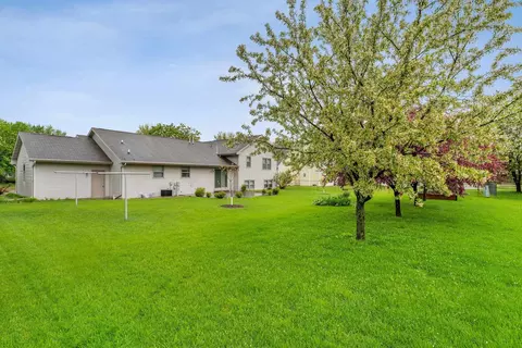 Exterior - 2108 S Matthias St, Appleton, WI 54915 photo 10 of 12