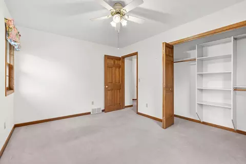 Bedroom - 2108 S Matthias St, Appleton, WI 54915 photo 4 of 6