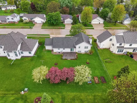 View/Area - 2108 S Matthias St, Appleton, WI 54915 photo 1 of 6