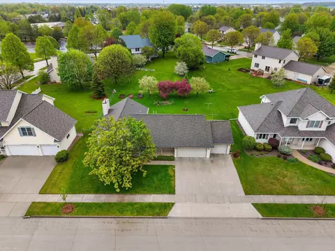 View/Area - 2108 S Matthias St, Appleton, WI 54915 photo 2 of 6
