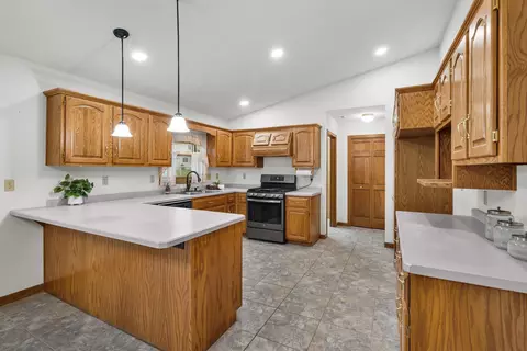 Kitchen - 2108 S Matthias St, Appleton, WI 54915 photo 2 of 5