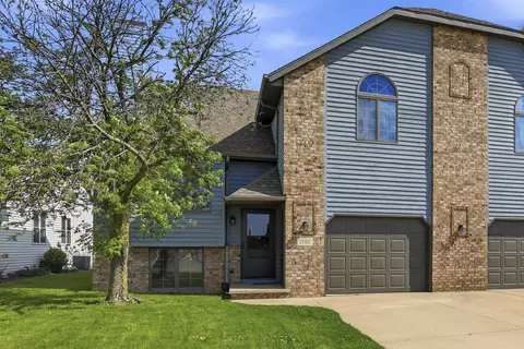 1700 E Tracia Ln, Appleton, WI 54911