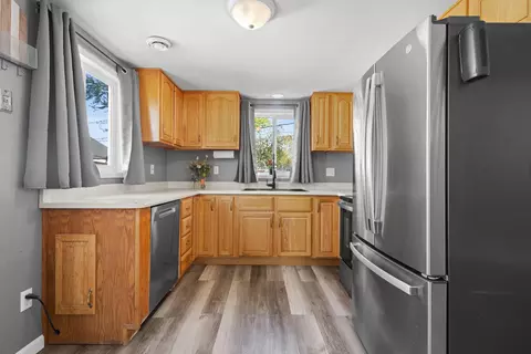 Kitchen - 2717 W Heather Ave, Appleton, WI 54914 photo 1 of 2