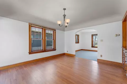 Living - 1128 W Winnebago St, Appleton, WI 54914 photo 4 of 5
