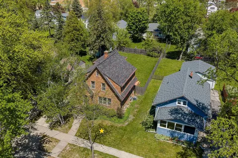View/Area - 1128 W Winnebago St, Appleton, WI 54914 photo 4 of 6