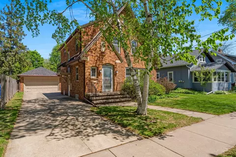 Exterior - 1128 W Winnebago St, Appleton, WI 54914 photo 5 of 11