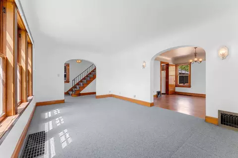 Living - 1128 W Winnebago St, Appleton, WI 54914 photo 3 of 5