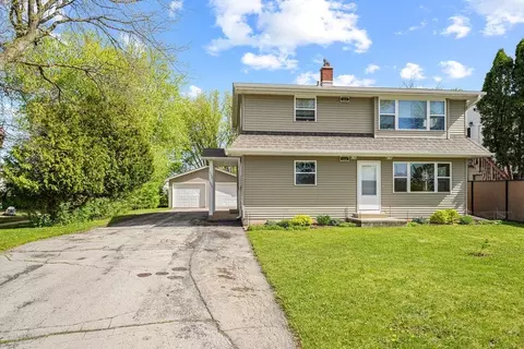 1906 W Pine St, Appleton, WI 54914