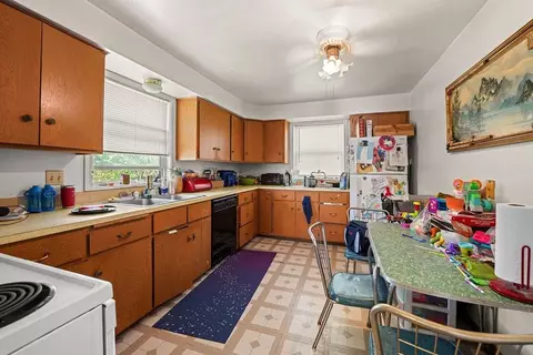 Kitchen - 1906 W Pine St, Appleton, WI 54914 photo 3 of 3
