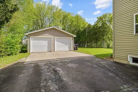 Exterior - 1906 W Pine St, Appleton, WI 54914 photo 4 of 5
