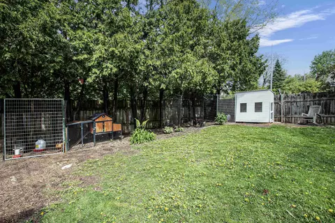 Exterior - 3149 N Durkee St, Appleton, WI 54911 photo 4 of 8