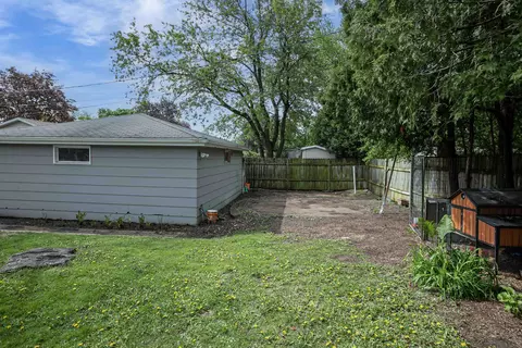 Exterior - 3149 N Durkee St, Appleton, WI 54911 photo 3 of 8