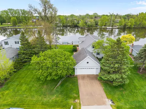 View/Area - 728 E River Dr, Omro, WI 54963 photo 3 of 8