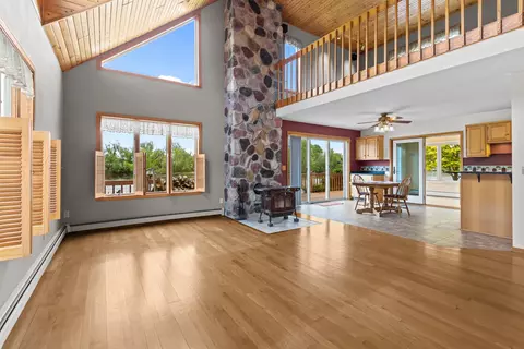 Living - 728 E River Dr, Omro, WI 54963 photo 1 of 8