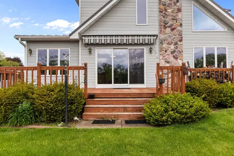 Exterior - 728 E River Dr, Omro, WI 54963 photo 4 of 9