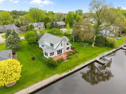 View/Area - 728 E River Dr, Omro, WI 54963 photo 4 of 8