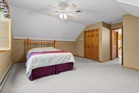 Bedroom - 728 E River Dr, Omro, WI 54963 photo 2 of 3
