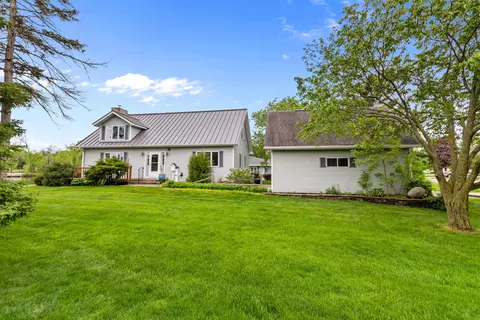 Exterior - 728 E River Dr, Omro, WI 54963 photo 9 of 9