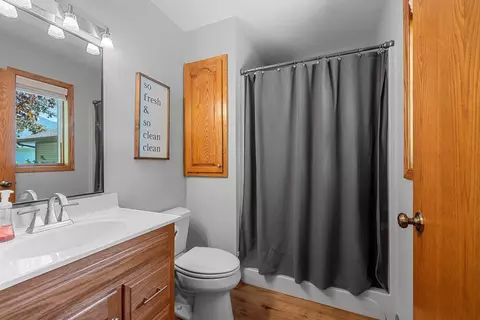 Bath - 233 Burning Tree Ct, Wrightstown, WI 54180 photo 1 of 4