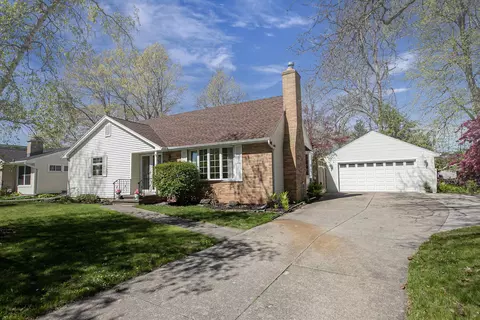 2207 S Gladys Ave, Appleton, WI 54915