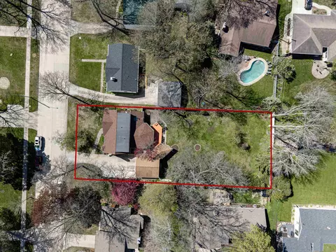 View/Area - 2207 S Gladys Ave, Appleton, WI 54915 photo 9 of 13