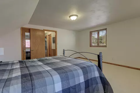 Bedroom - 2207 S Gladys Ave, Appleton, WI 54915 photo 4 of 6