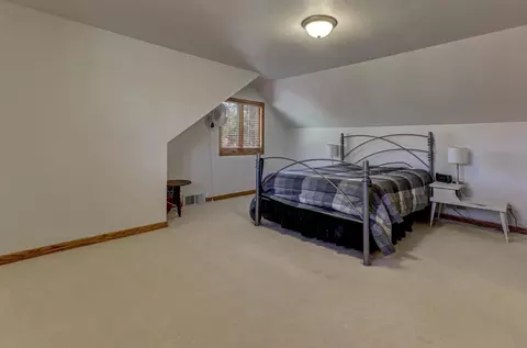 Bedroom - 2207 S Gladys Ave, Appleton, WI 54915 photo 3 of 6