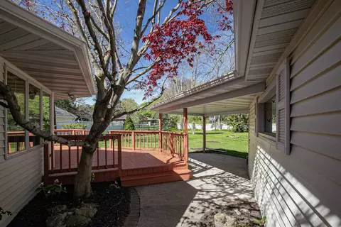 Exterior - 2207 S Gladys Ave, Appleton, WI 54915 photo 5 of 12