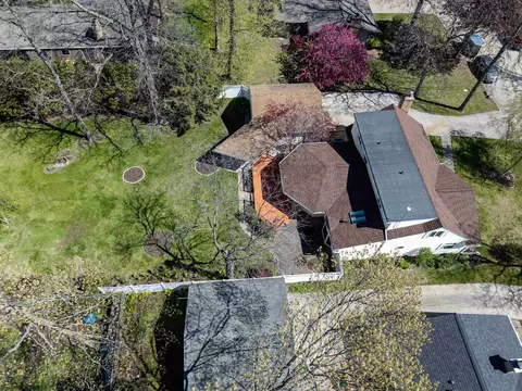 View/Area - 2207 S Gladys Ave, Appleton, WI 54915 photo 4 of 13