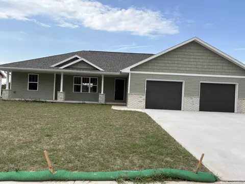1736 Betty Jean Ln, Green Bay, WI 54313