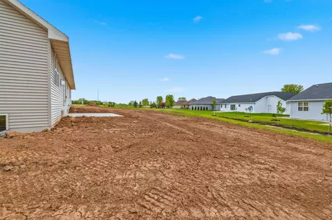 Exterior - 569 Emerald Isle Ct, Wrightstown, WI 54180 photo 4 of 6