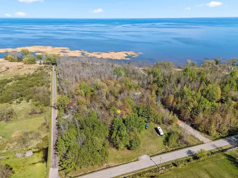 5386 County Rd N, Oconto, WI 54153