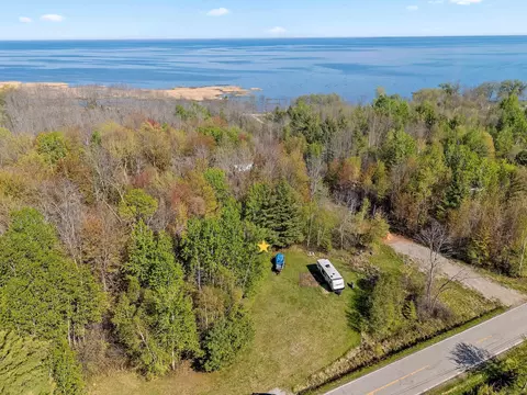 5386 County Rd N, Oconto, WI 54153 photo 3