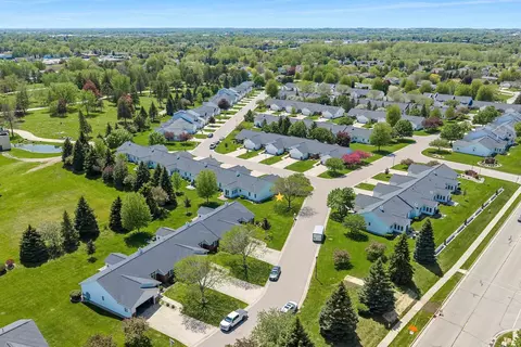 View/Area - 923 W Windtree Dr, Appleton, WI 54914 photo 6 of 13
