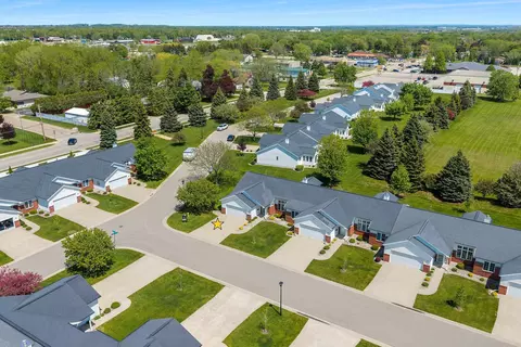View/Area - 923 W Windtree Dr, Appleton, WI 54914 photo 5 of 13