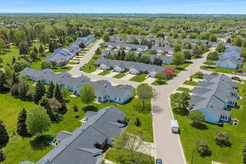 View/Area - 923 W Windtree Dr, Appleton, WI 54914 photo 9 of 13