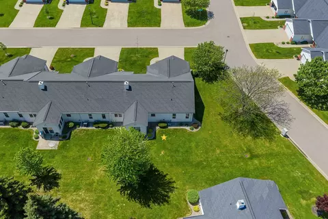 View/Area - 923 W Windtree Dr, Appleton, WI 54914 photo 8 of 13