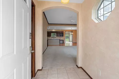 Entry Way - 923 W Windtree Dr, Appleton, WI 54914 photo 1 of 3