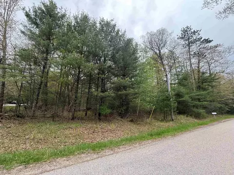 Shore Drive, Marinette, WI 54143