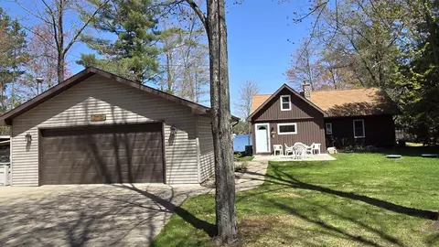 13826 Bonita Ln, Mountain, WI 54149