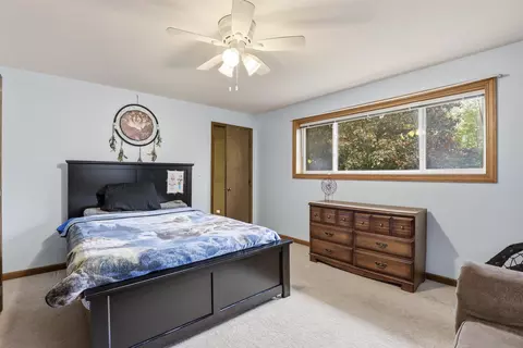 Bedroom - n321 Stoney Brook Road, Appleton, WI 54915 photo 4 of 8