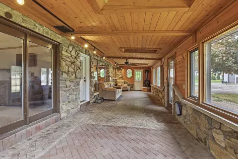 Entry Way - n321 Stoney Brook Road, Appleton, WI 54915 photo 1 of 4