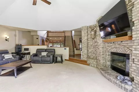 Living - n321 Stoney Brook Road, Appleton, WI 54915 photo 1 of 4
