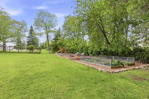 Exterior - n321 Stoney Brook Road, Appleton, WI 54915 photo 8 of 8