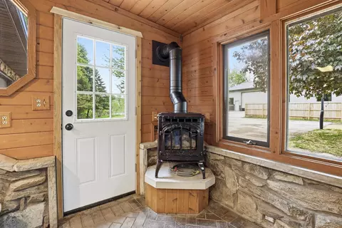 Exterior - n321 Stoney Brook Road, Appleton, WI 54915 photo 4 of 8